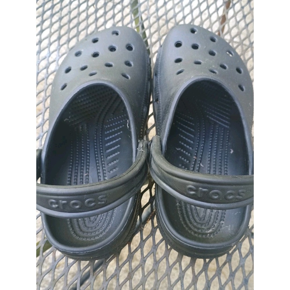Crocs Classic Clog Slip-On Sandals Black Size US 8 Women / 6 Men - Picture 4 of 5